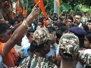 Protests against atrocities on Hindus in Bangladesh continue in Tripura